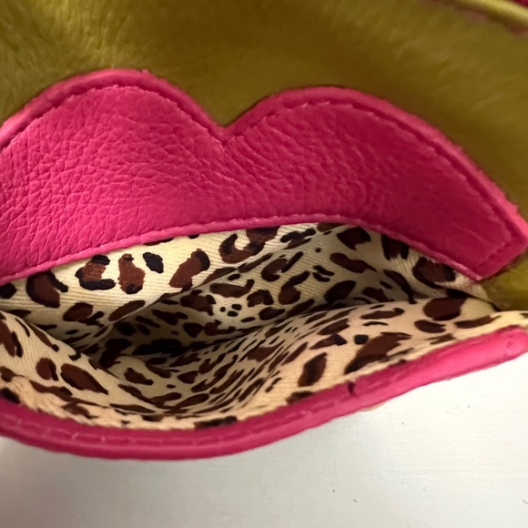 New ILI Kiss green & pink leather small zip pouch - Picture 5 of 11